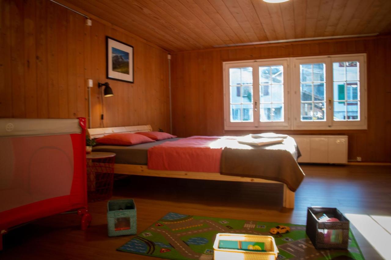 Uncle Eric'S Chalet Matten bei Interlaken Экстерьер фото